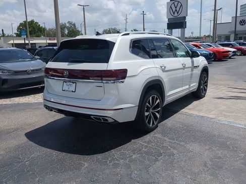 Used 2024 Volkswagen Atlas SEL Premium R-Line AWD/4WD image 4
