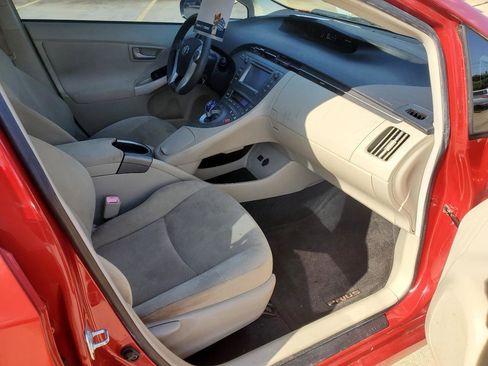 Used 2013 Toyota Prius Two image 5