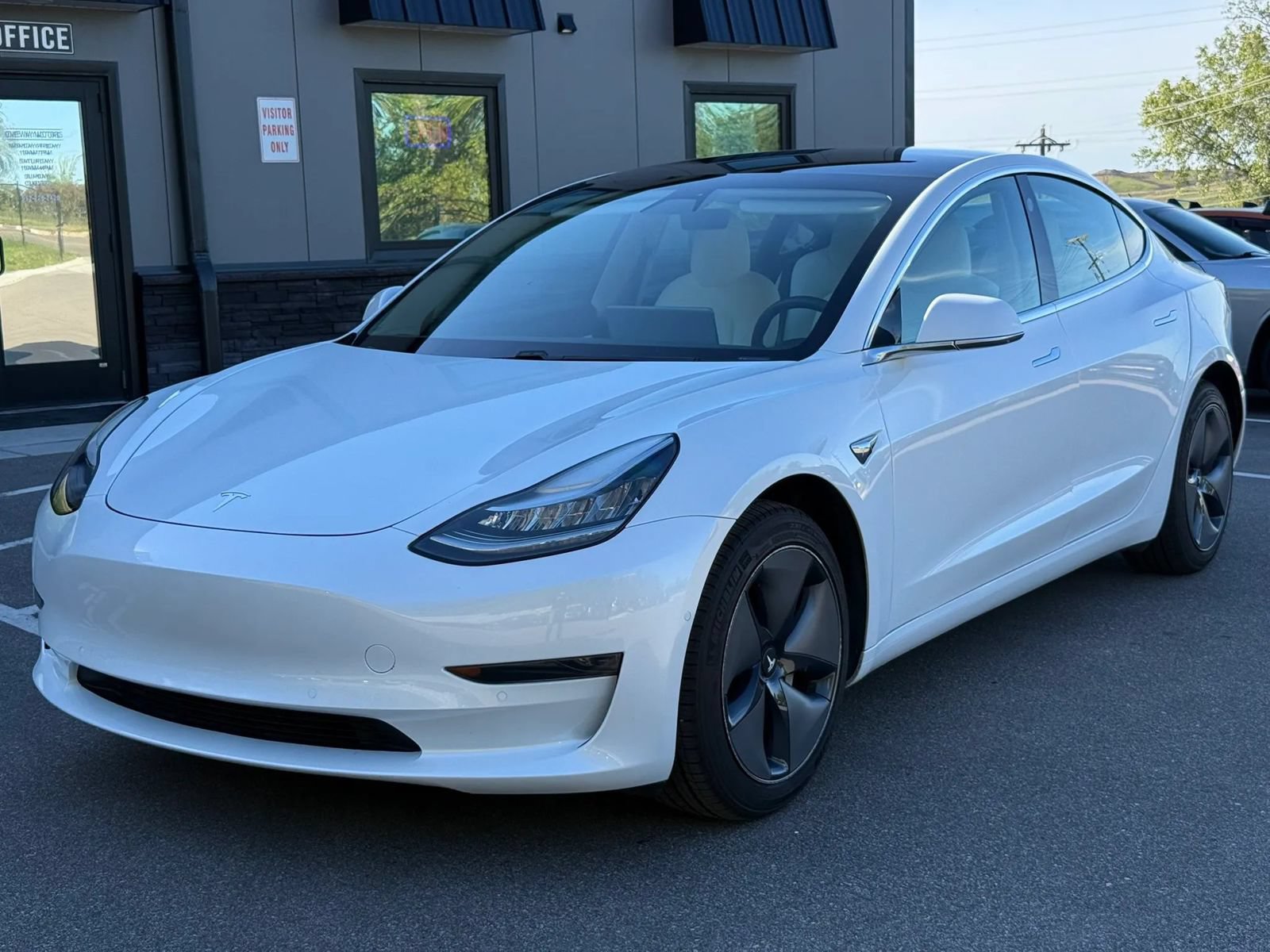 Used 2020 Tesla Model 3 RWD image 1