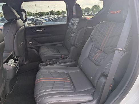 New 2026 Nissan Armada PRO-4X w/ Captain's Chari Seat Package AWD/4WD image 20