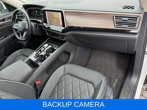 Used 2025 Volkswagen Atlas SEL Premium R-Line AWD/4WD image 23