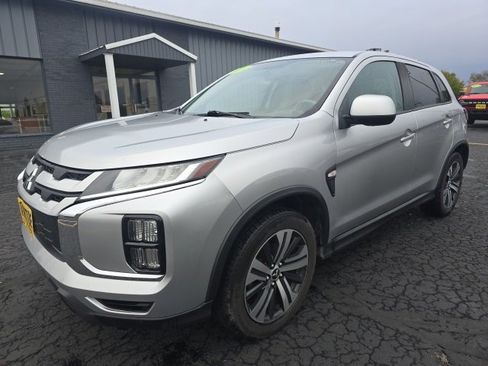 Used 2020 Mitsubishi Outlander Sport ES image 3