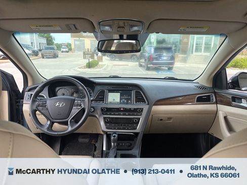 Used 2016 Hyundai Sonata Limited w/ Option Group 05 FWD image 3