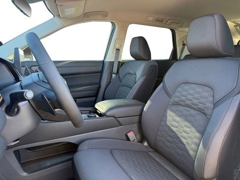 New 2026 Nissan Pathfinder SV image 9