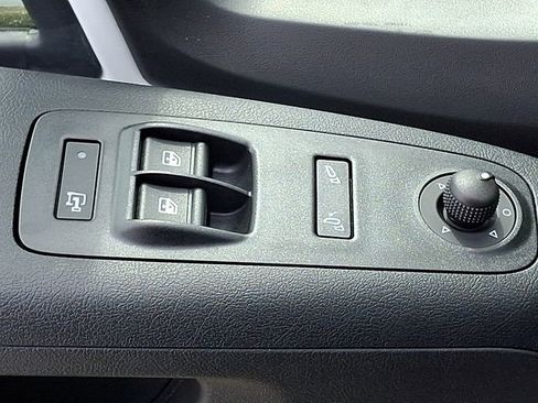 Used 2024 RAM ProMaster 2500 w/ Safety Group FWD image 21