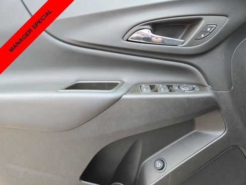 Used 2024 Chevrolet Equinox LT w/ LPO, Floor Liner Package FWD image 15