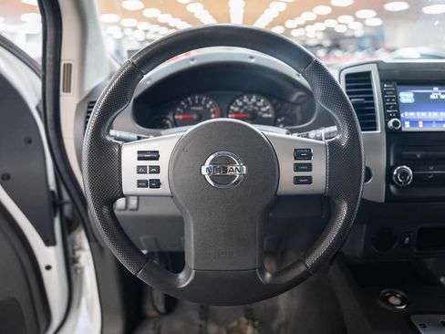 Used 2021 Nissan Frontier SV RWD image 29