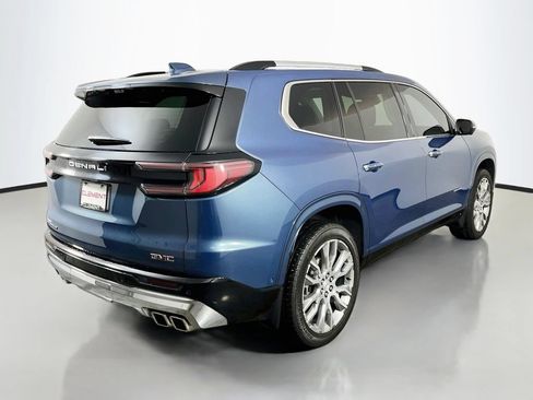 Used 2025 GMC Acadia Denali w/ Super Cruise Package FWD image 5