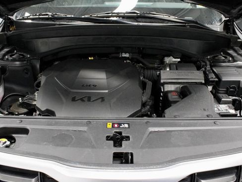 Used 2025 Kia Telluride S AWD/4WD image 17