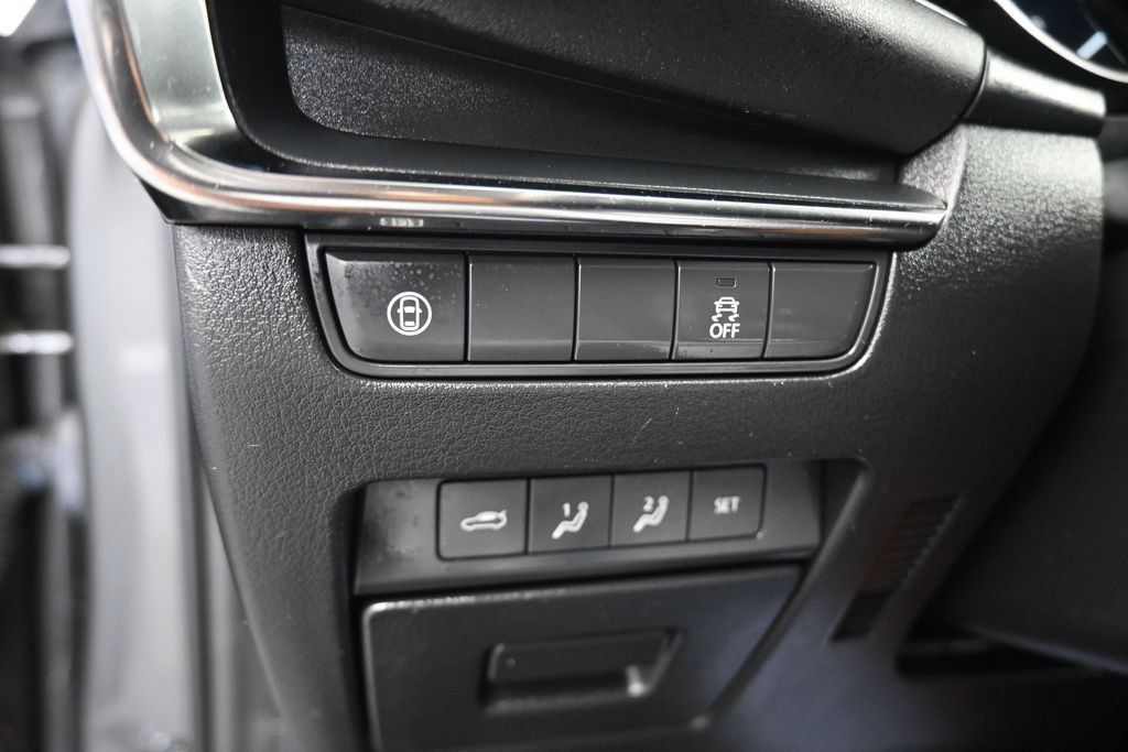 Used 2019 MAZDA MAZDA3 Sedan w/ Preferred Package FWD image 24