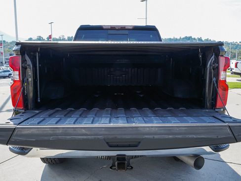 Used 2024 Chevrolet Silverado 2500 LT AWD/4WD image 14