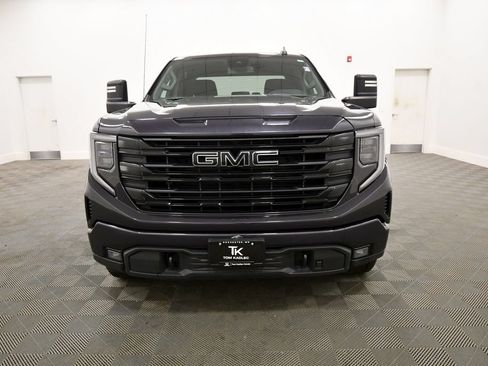 Used 2022 GMC Sierra 1500 Elevation AWD/4WD image 11