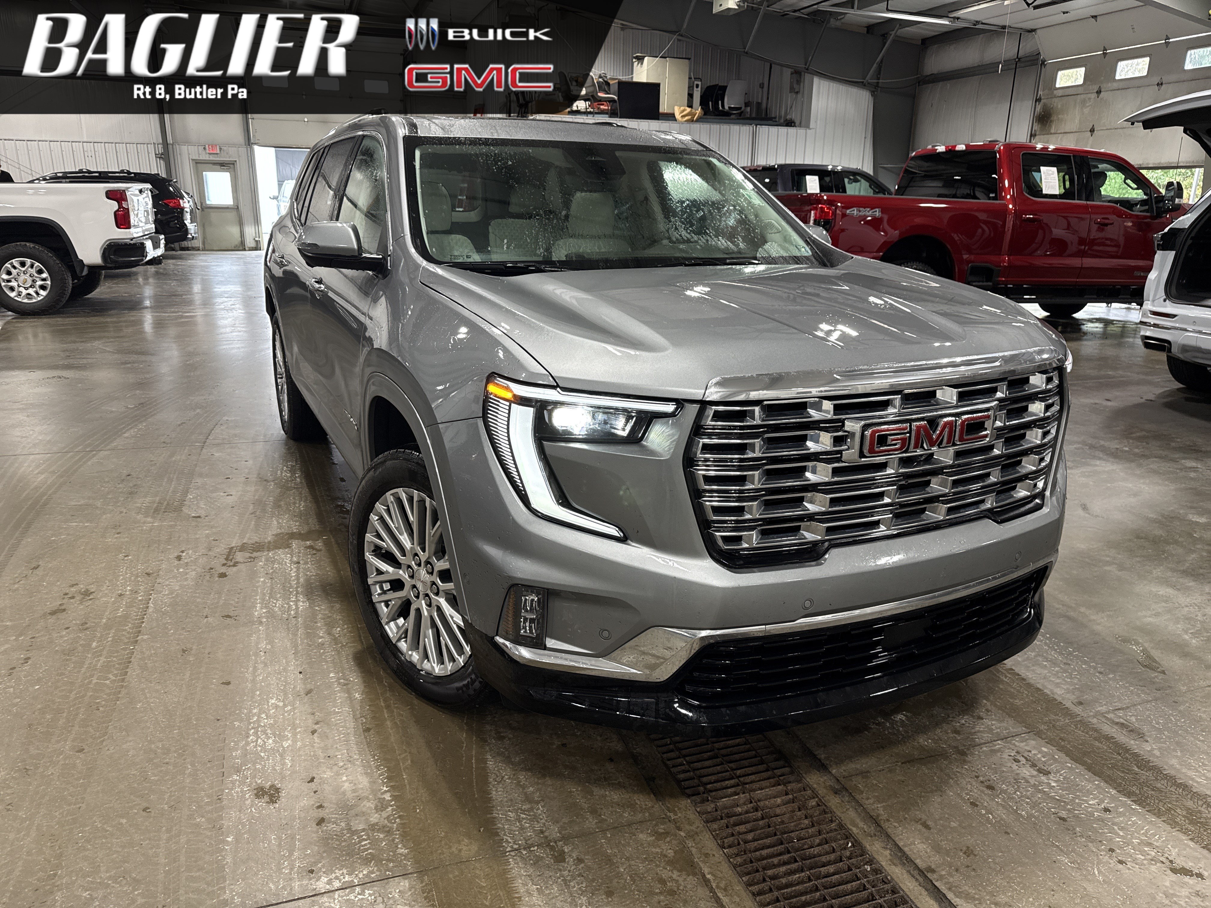 Used 2026 GMC Acadia Denali w/ Super Cruise Package AWD/4WD image 1