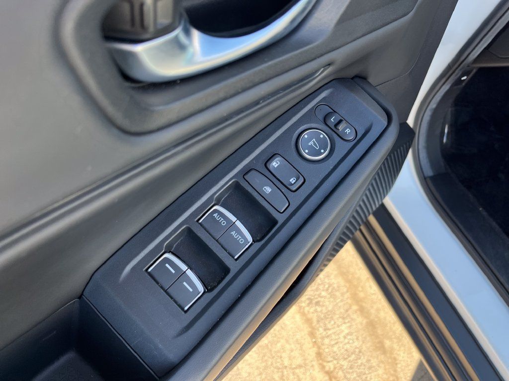 Used 2024 Honda Accord EX image 11