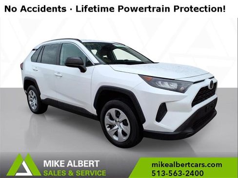 Used 2020 Toyota RAV4 LE image 1