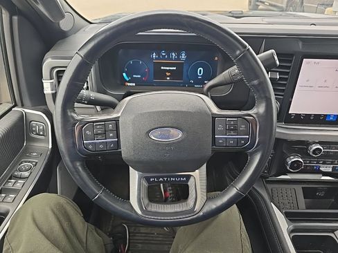 Used 2025 Ford F450 Platinum AWD/4WD image 22