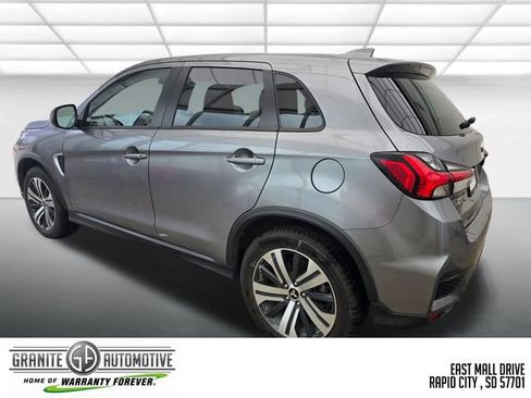 Used 2024 Mitsubishi Outlander Sport SE AWD/4WD image 4