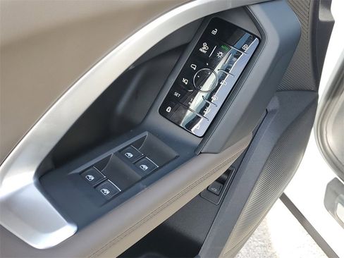 New 2025 Audi Q5 Prestige image 20