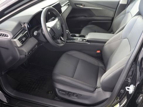 Used 2026 Toyota Camry XLE FWD image 18