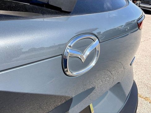 Used 2024 MAZDA CX-30 AWD 2.5 S w/ Preferred Package image 11