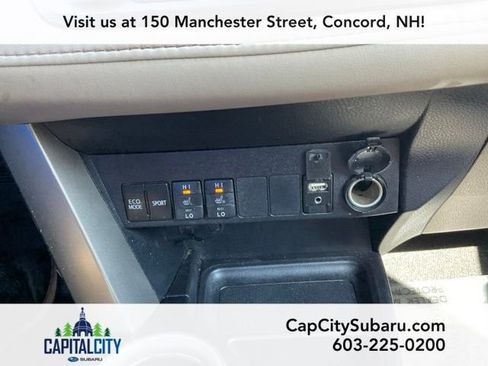 Used 2014 Toyota RAV4 Limited w/ Technology Package AWD/4WD image 25