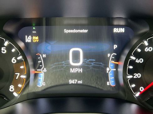 New 2026 Jeep Compass Latitude image 12