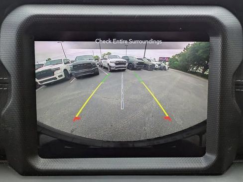 Used 2022 Jeep Wrangler Unlimited Sahara w/ Cold Weather Group AWD/4WD image 19