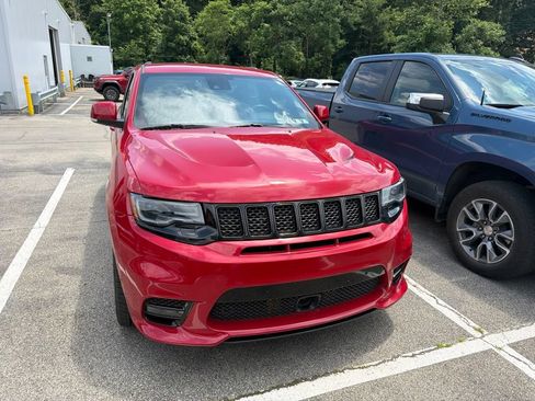 Used 2021 Jeep Grand Cherokee SRT w/ Trailer Tow Group IV AWD/4WD image 6