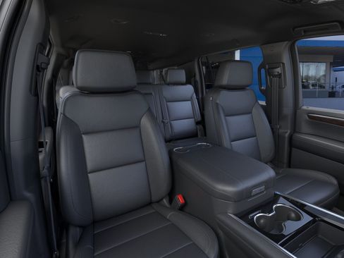New 2026 Chevrolet Suburban LT w/ LPO, Dark Essentials Package image 16