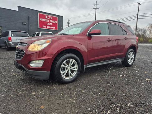 Used 2017 Chevrolet Equinox LT image 3