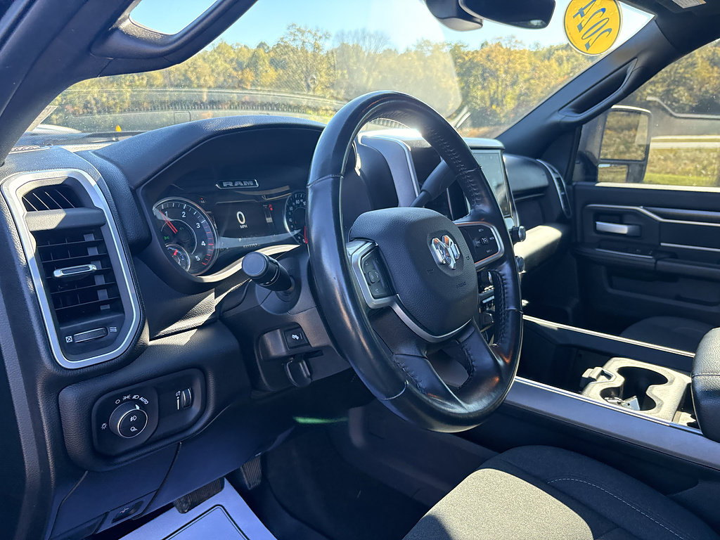 Used 2024 RAM 3500 Big Horn w/ Level 2 Equipment Group AWD/4WD image 28
