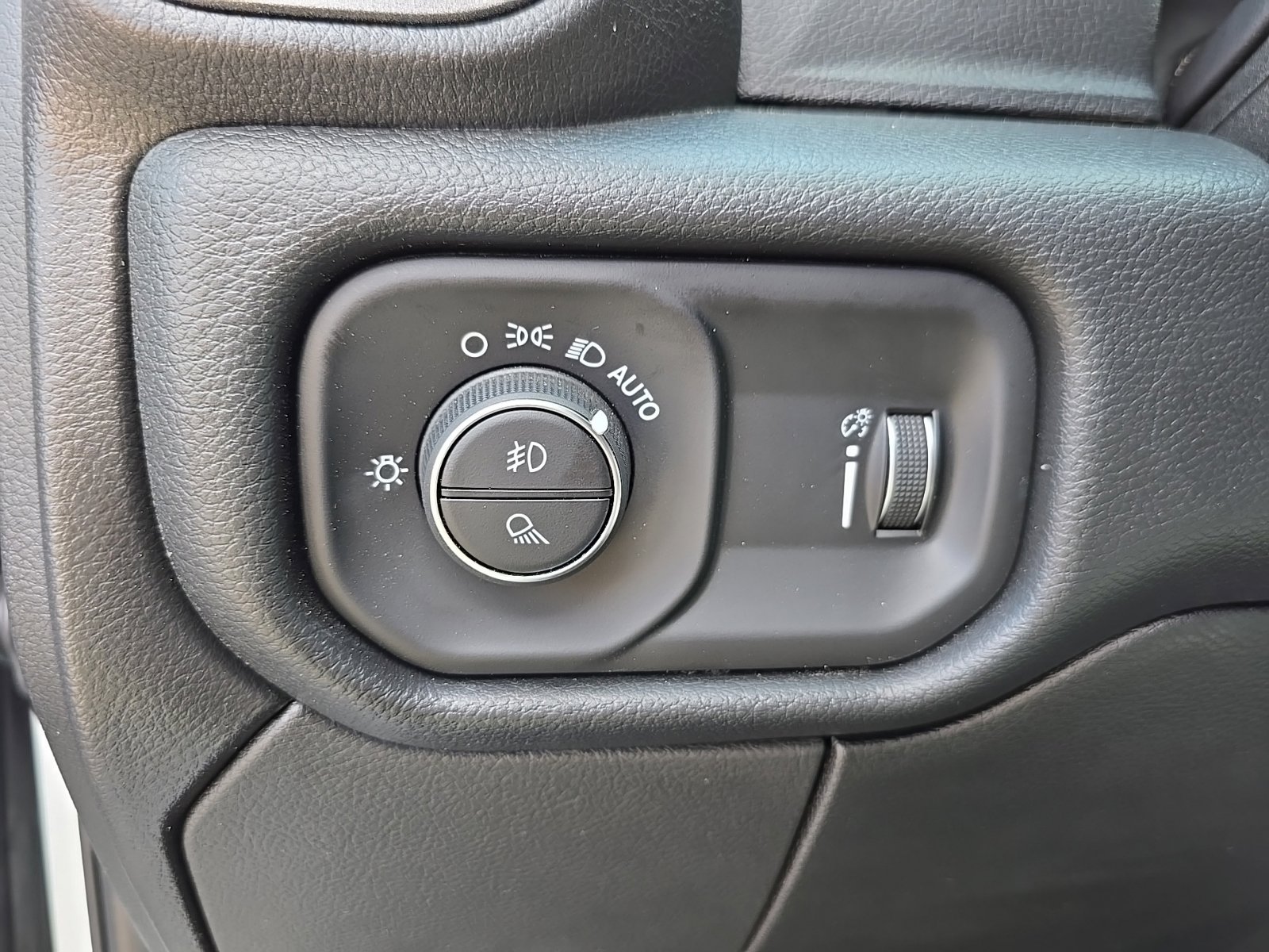 Used 2026 RAM 2500 Tradesman AWD/4WD image 15
