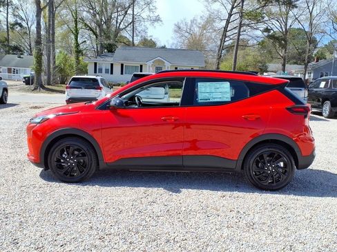 New 2027 Chevrolet Bolt RS w/ Technology Package FWD image 4