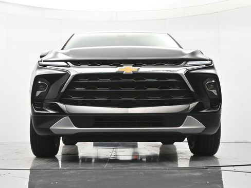 Certified 2025 Chevrolet Blazer LT FWD image 36