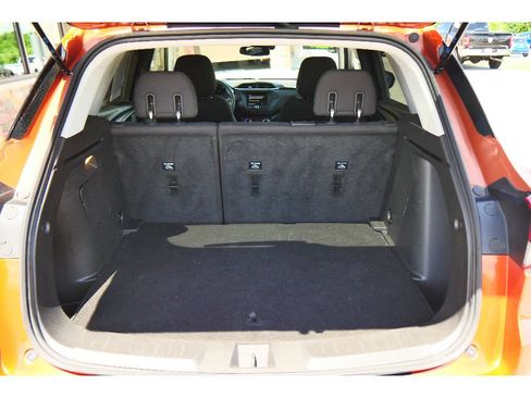 Used 2022 Chevrolet TrailBlazer LT w/ LPO, Blackout Package AWD/4WD image 20