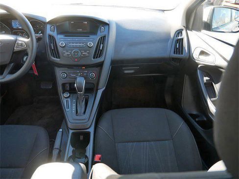 Used 2017 Ford Focus SE image 12