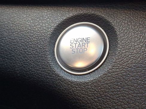 Used 2020 Hyundai Santa Fe Limited image 25