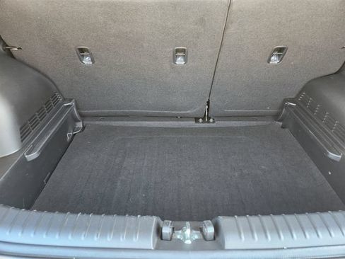 Certified 2025 Kia Soul LX w/ LX Technology Package FWD image 31