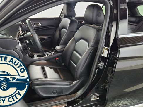 Used 2019 Mercedes-Benz GLA 250 GLA 250 image 24