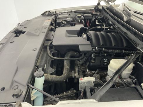 Certified 2018 Chevrolet Silverado 1500 LT AWD/4WD image 19