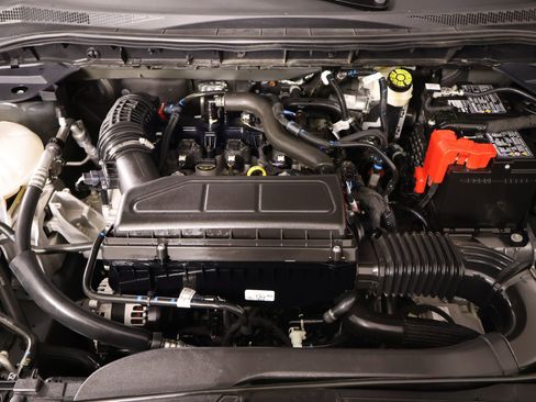 Used 2025 Ford Escape ST-Line image 18