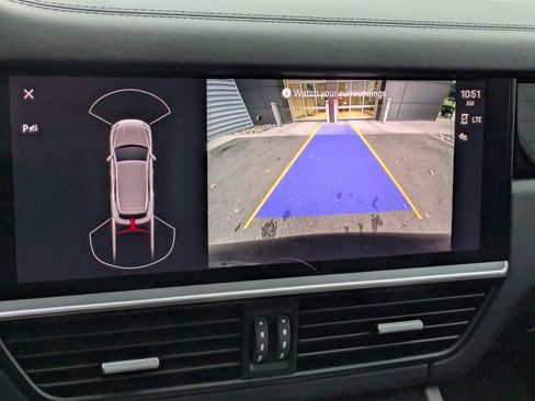 Used 2022 Porsche Cayenne GTS image 21