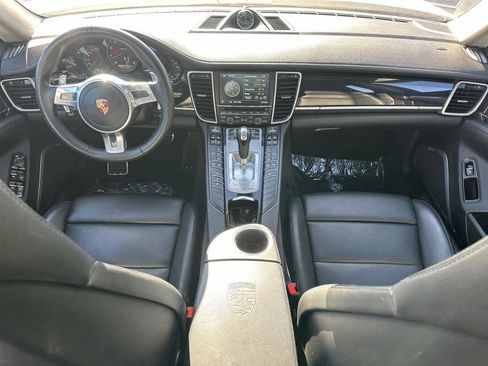 Used 2016 Porsche Panamera 4 image 10