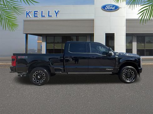 Used 2025 Ford F250 Platinum w/ FX4 Off-Road Package AWD/4WD image 6