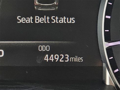 Used 2023 Toyota Highlander LE image 24