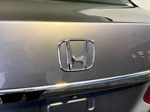 Used 2016 Honda Accord LX image 29