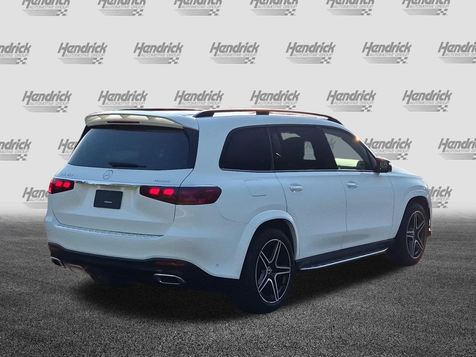 Used 2025 Mercedes-Benz GLS 450 4MATIC w/ AMG Line Exterior image 10