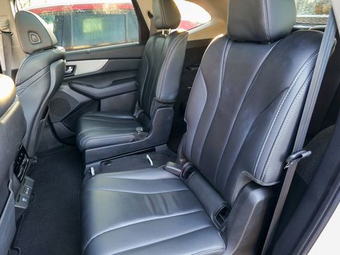 Used 2024 Acura MDX SH-AWD w/ Technology Package image 28