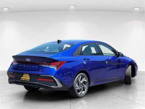 New 2025 Hyundai Elantra Sport image 4