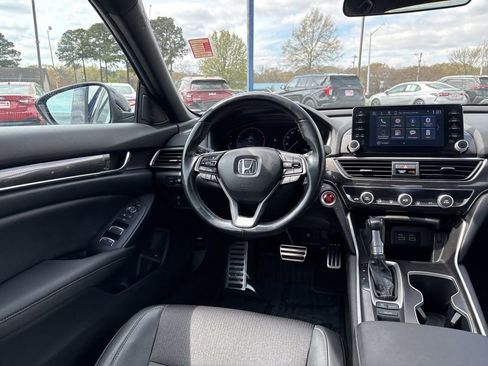 Used 2021 Honda Accord Sport image 8
